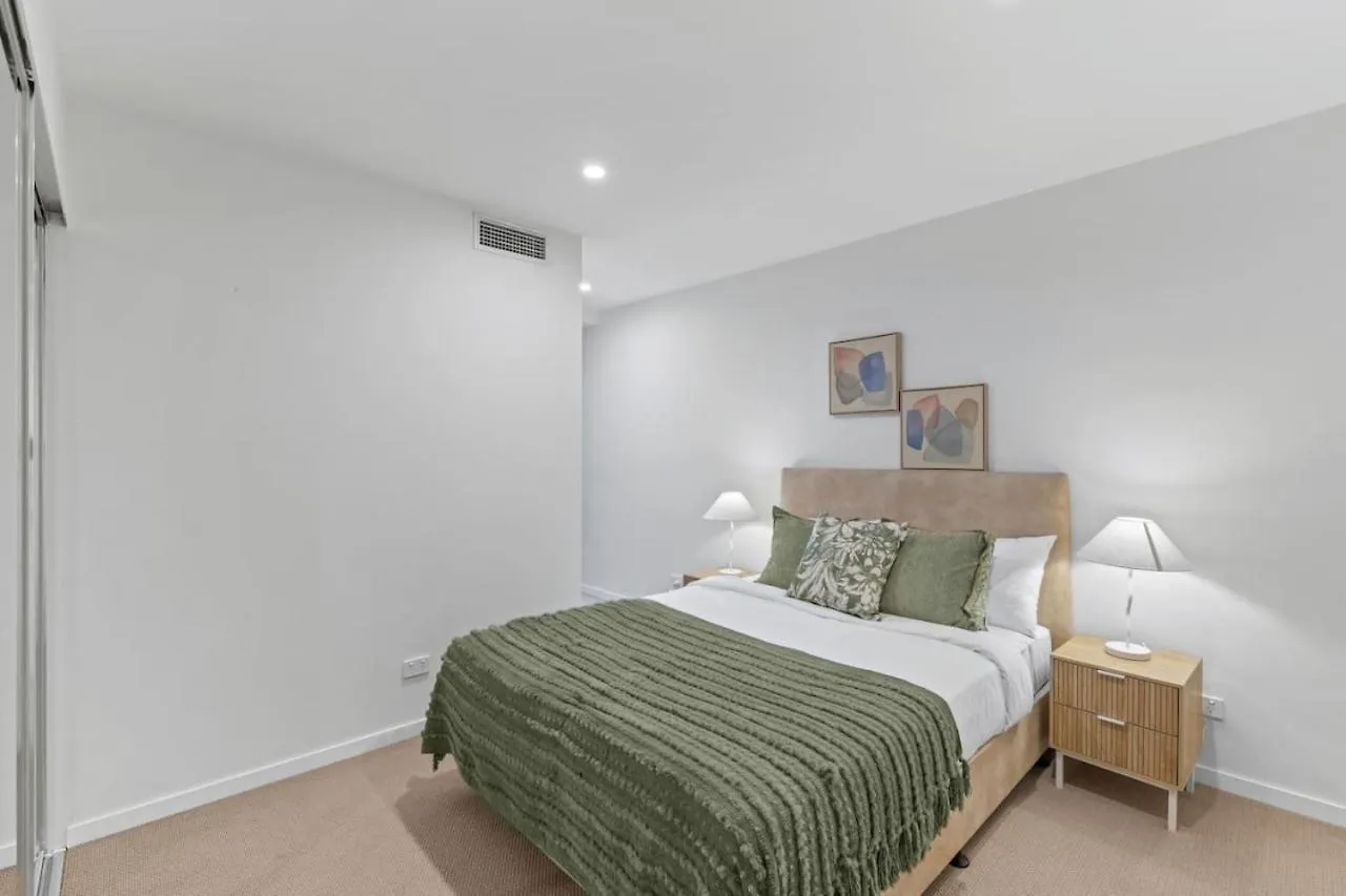 Modern 2B2B Suit Only 10Mins To Airport N Southbank Brisbane Apartment