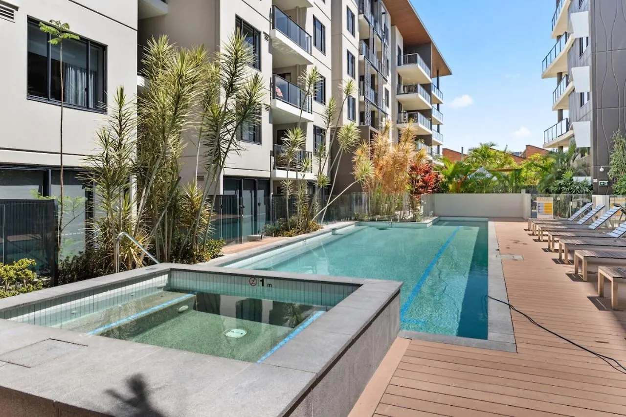 Modern 2B2B Suit Only 10Mins To Airport N Southbank Brisbane 0*,